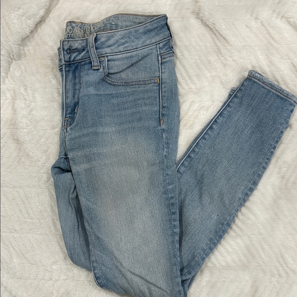 American Eagle Outfitters Light Wash Women's Skinny Jeans